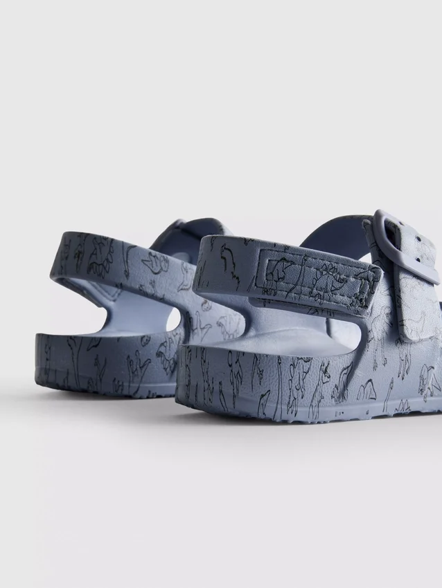 Sandaler med spenne