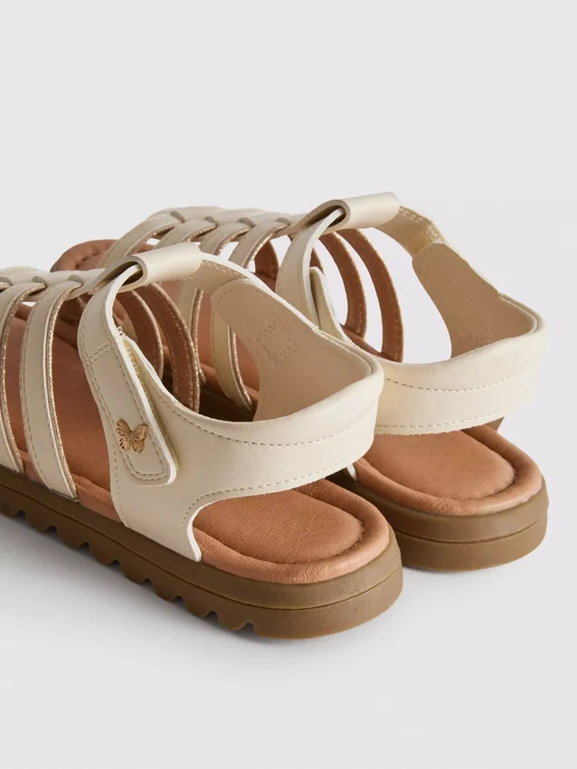 Sandaler med stropper