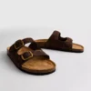 Sandaler med to stropper og fotbed i leopardmønster
