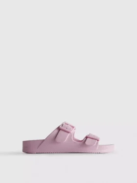 Sandaler med tykk rem og dobbel spenne