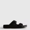 Sandaler med tykk rem og dobbel spenne