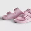 Sandaler med tykk rem og dobbel spenne