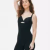 Shapewear-bodysuit med åpen brystdel og lengde til midt på låret