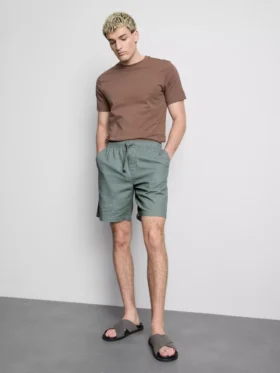 Shorts i linblanding med snøring