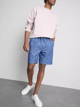 Shorts i linblanding med snøring