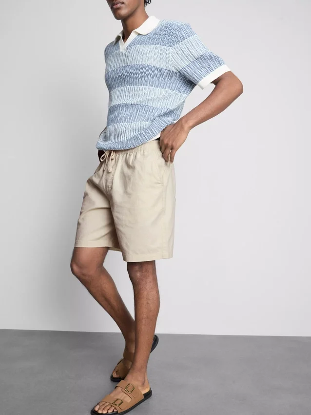 Shorts i linblanding med snøring