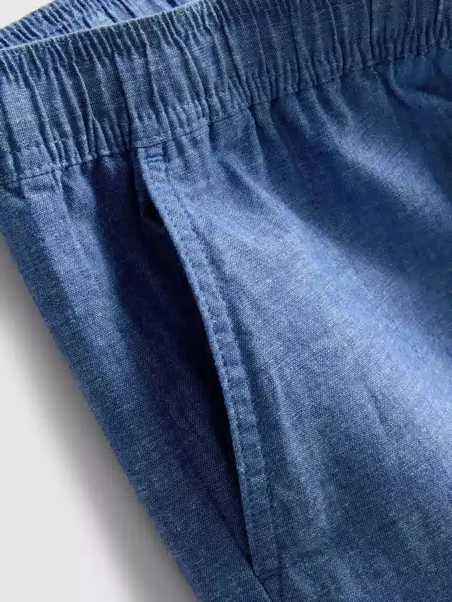 Shorts i linblanding med snøring