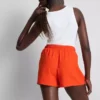 Shorts med aktiv luftgjennomstrømning