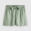 Shorts med belte og elastisk linning