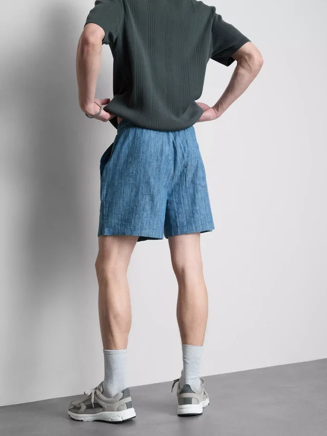 Shorts med strukturert snøring i livet
