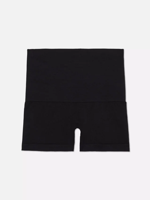 Shorts som former midjen