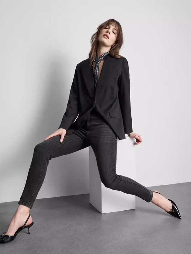 Skinny jeans i bomullsrik denim