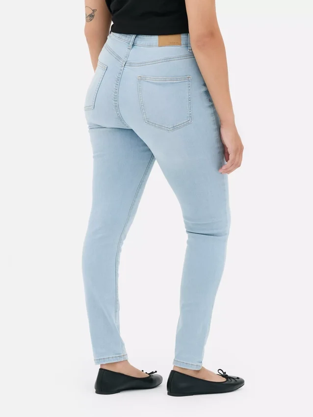 Skinny jeans med høy midje