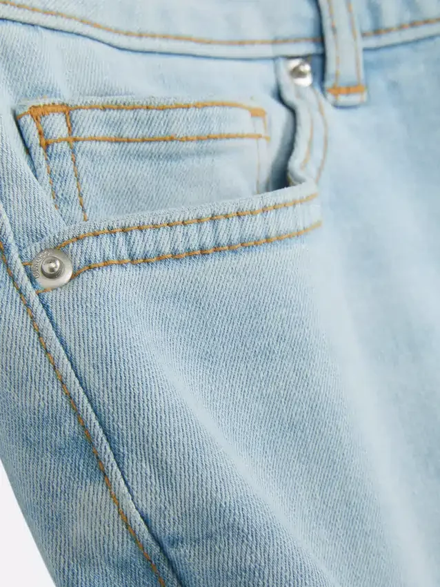 Skinny jeans med høy midje