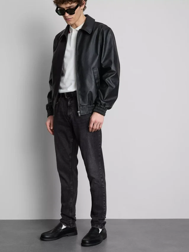Skinny jeans med middels høy midje