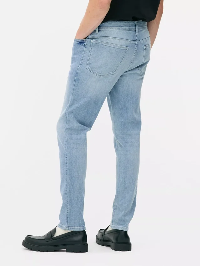 Skinny jeans med middels høy midje