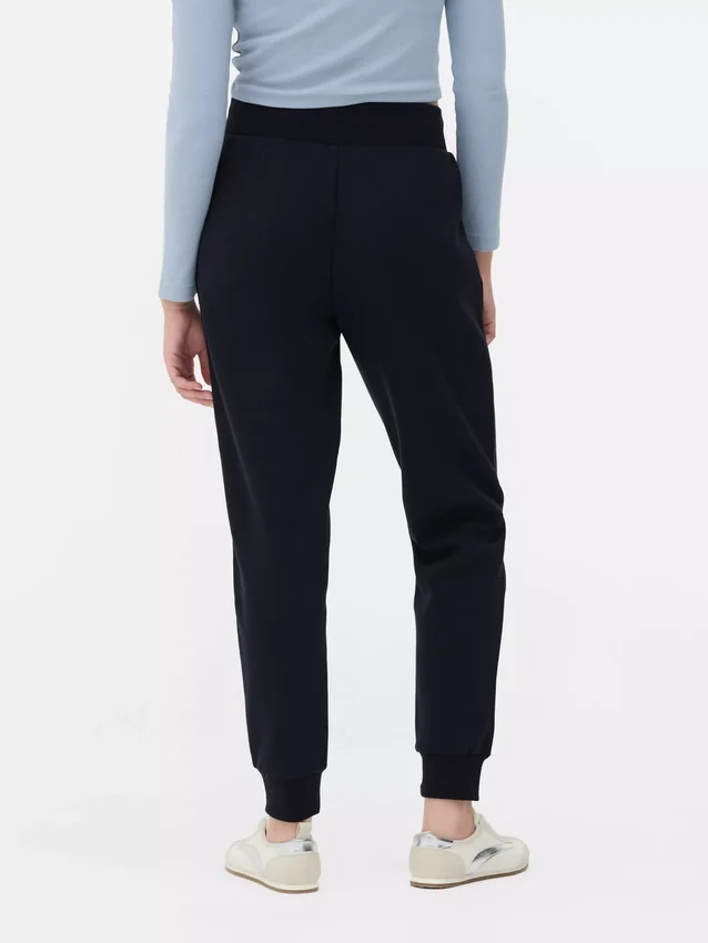 Skinny joggebukser med snøring