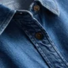 Skjorte i avslappet bomullsdenim med knapper