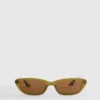 Slanke solbriller i «cat eye»-stil