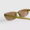 Slanke solbriller i «cat eye»-stil