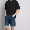 Slim-fit denimshorts med middels høy midje