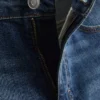 Slim-fit denimshorts med middels høy midje