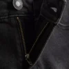 Slim-fit denimshorts med middels høy midje