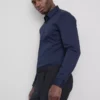 Slim fit-skjorte med stretch og knapper