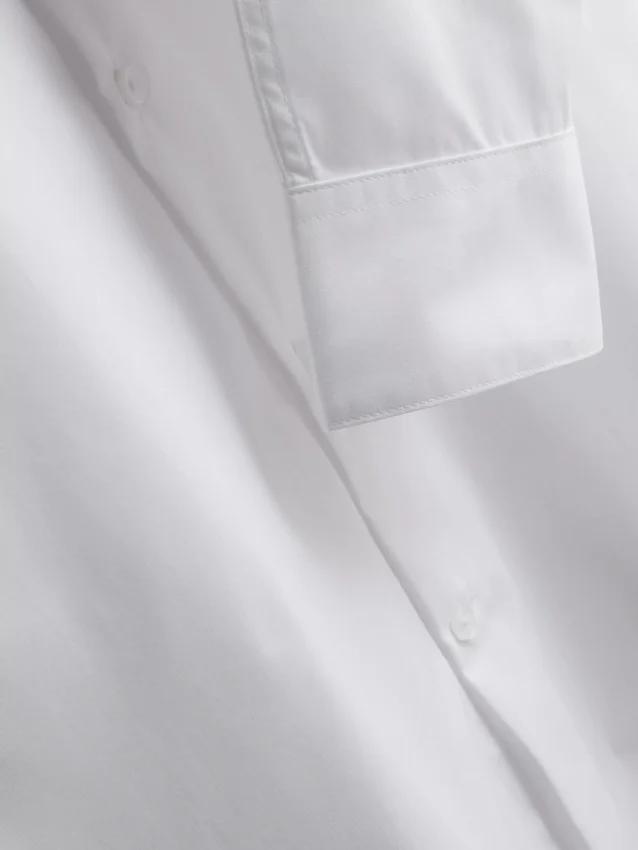 Slim fit-skjorte med stretch og knapper