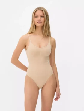 Sømløs bodysuit med rund hals og Shapewear-effekt