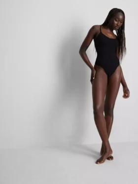 Sømløs Shapewear-bodysuit med tanga