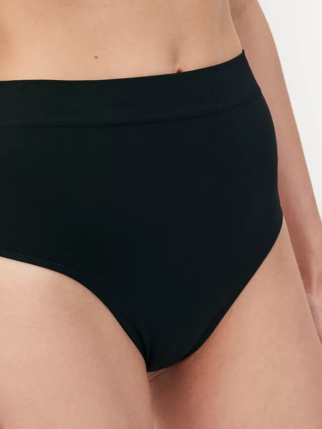 Sømløs Shapewear tanga med høy midje