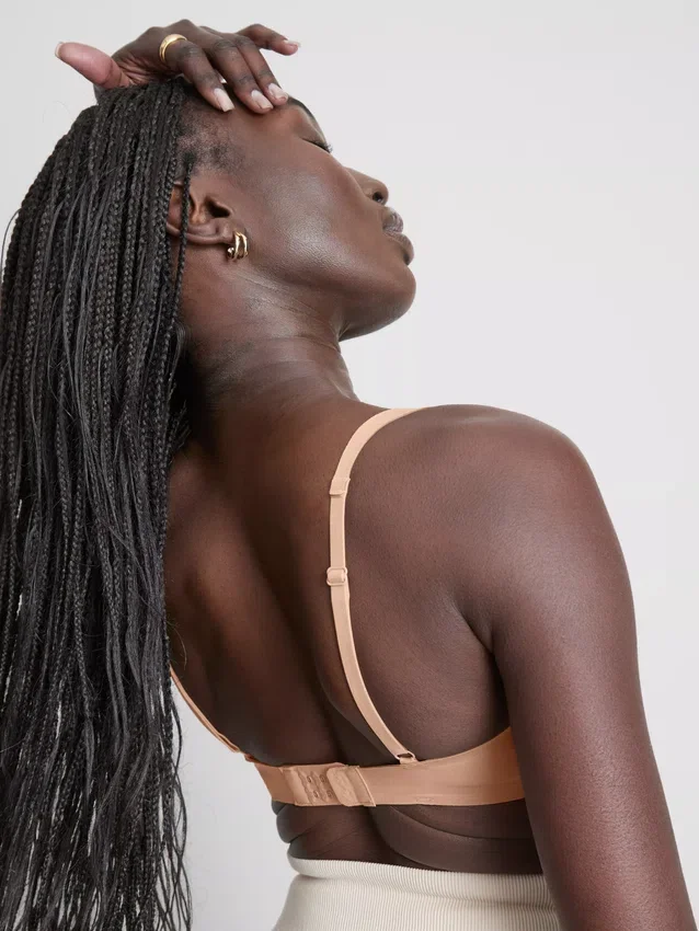 Sømløs, utjevnende bralette