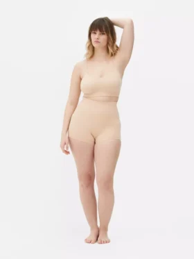 Sømløse formende shorts