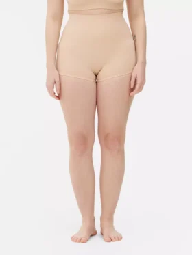 Sømløse formende shorts