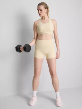 Smørmyk, stroppet crop-top