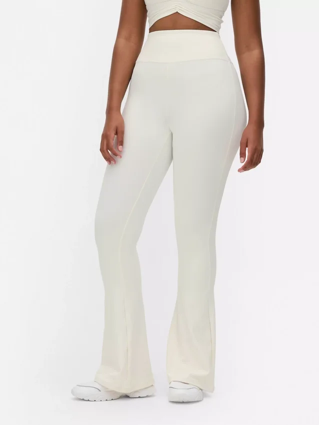 Smørmyke leggings med utvidet ben