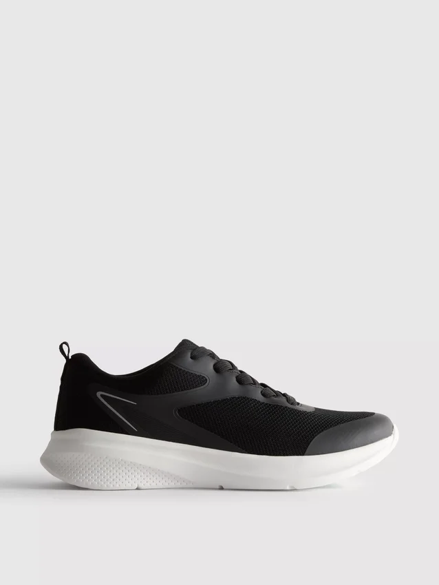Sneakers i aktivt mesh