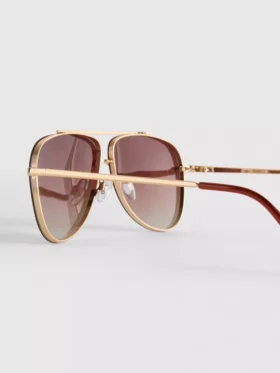 Solbriller i aviator-stil av metall