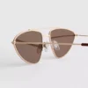 Solbriller med metallramme i aviator-stil