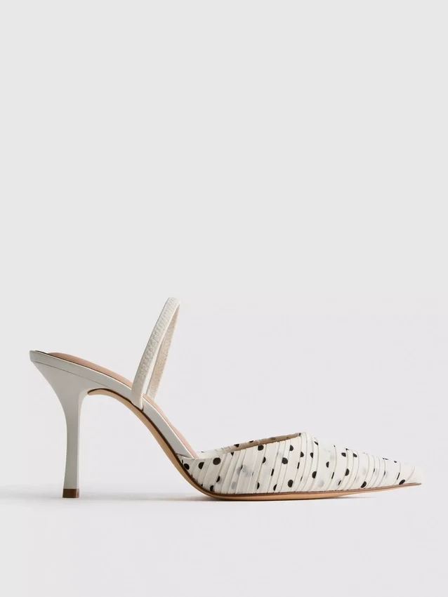 Spisse pumps med prikkemønster