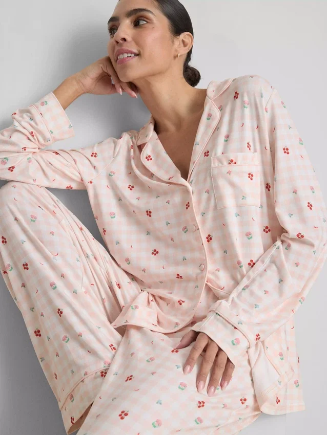 Stacey Solomon gingham-mønstret boyfriend-stil-pysjamaser