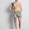 Strandshorts med jungelmønster