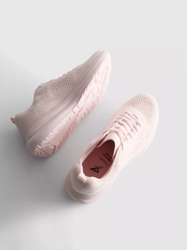 Strikkede sneakers med snøring