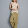 Strikket asymmetrisk heklet tank-top