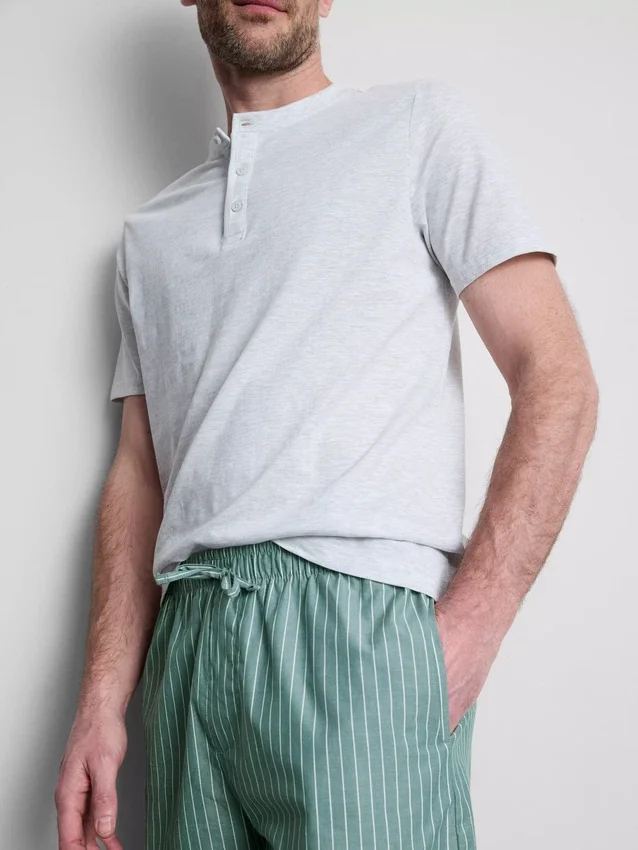 Strikket kort pyjamasett med shorts