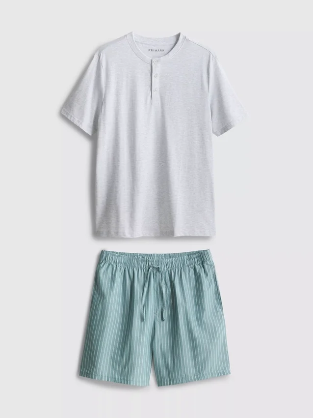 Strikket kort pyjamasett med shorts