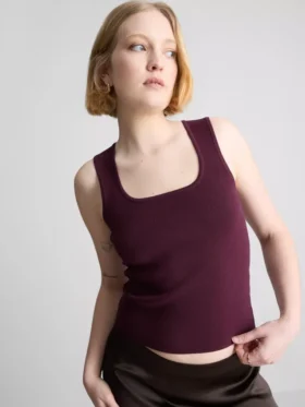 Strikket tank-top med firkantet hals