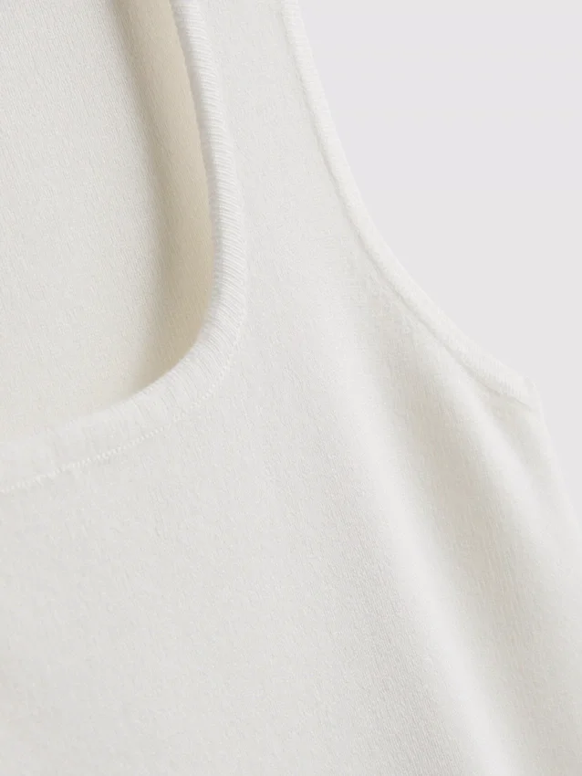 Strikket tank-top med firkantet hals