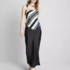 Stripet bluse med spiss kant nederst